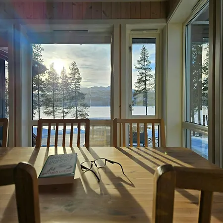 Semesterbostad Modern With Panoramic Views Near Langedrag *