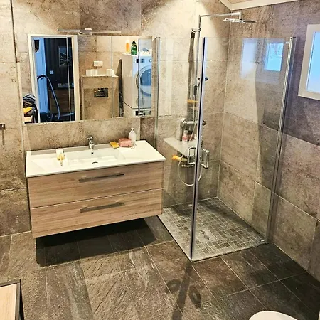 بيت للعطل Modern With Panoramic Views Near Langedrag Tunhovd