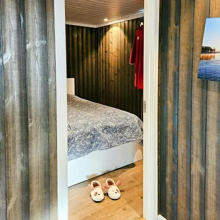 Modern With Panoramic Views Near Langedrag * Tunhovd