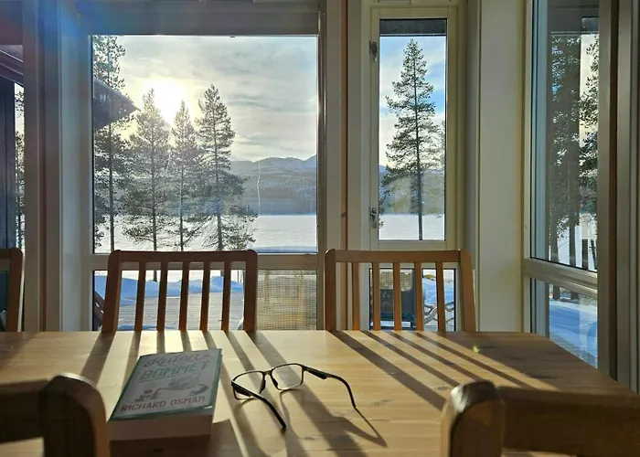 Semesterbostad Modern With Panoramic Views Near Langedrag *