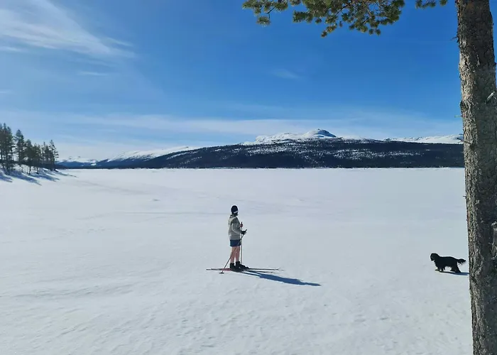 Modern With Panoramic Views Near Langedrag Semesterbostad *